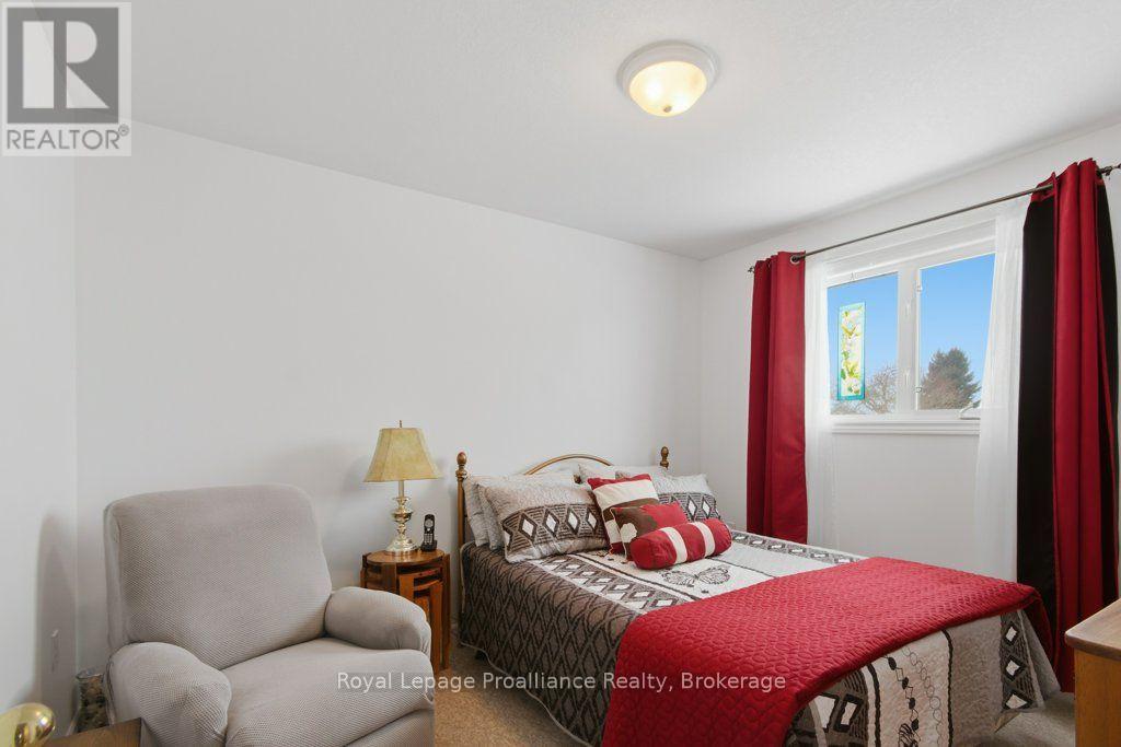 94 Sandbanks Court, Prince Edward County, Ontario  K0K 3L0 - Photo 21 - X13112686