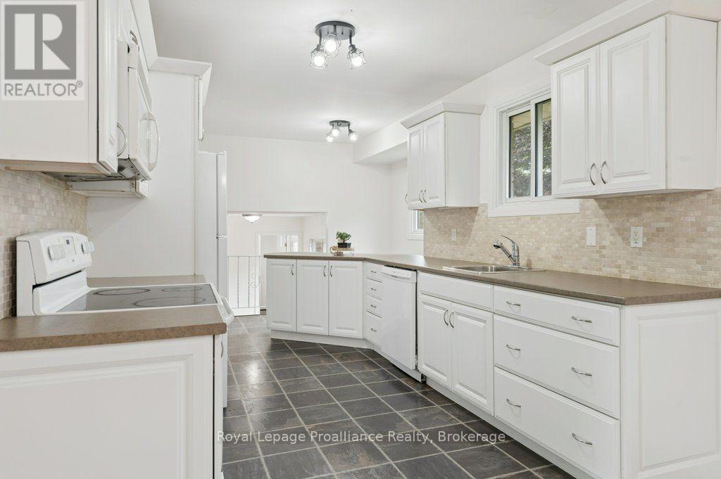 8 Panter Circle, Belleville, Ontario  K8P 4S7 - Photo 7 - X13711466