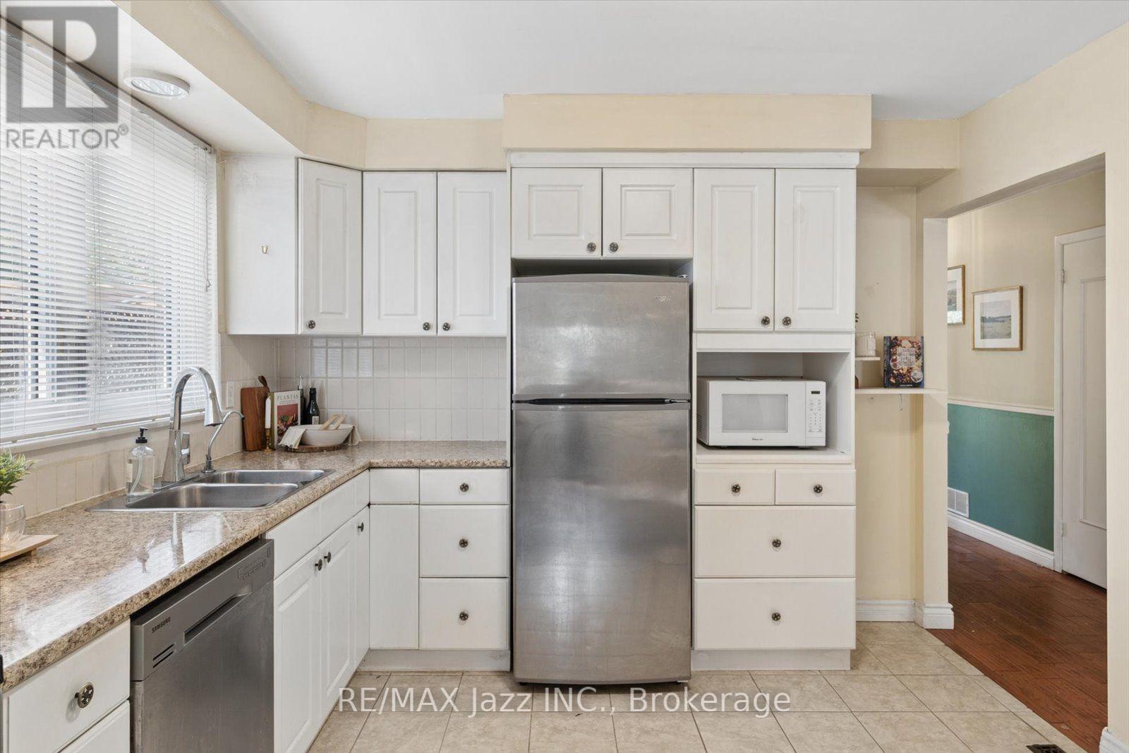 241 Viewmount Street, Oshawa, Ontario  L1H 7C2 - Photo 16 - E13713012
