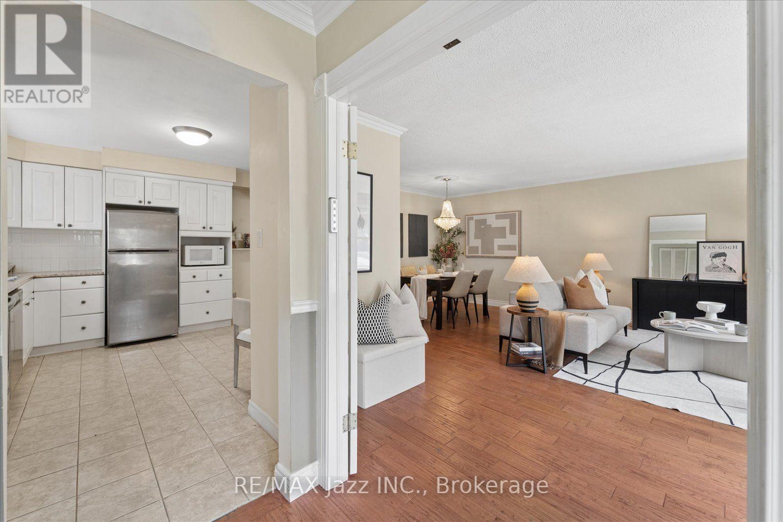 241 Viewmount Street, Oshawa, Ontario  L1H 7C2 - Photo 5 - E13713012