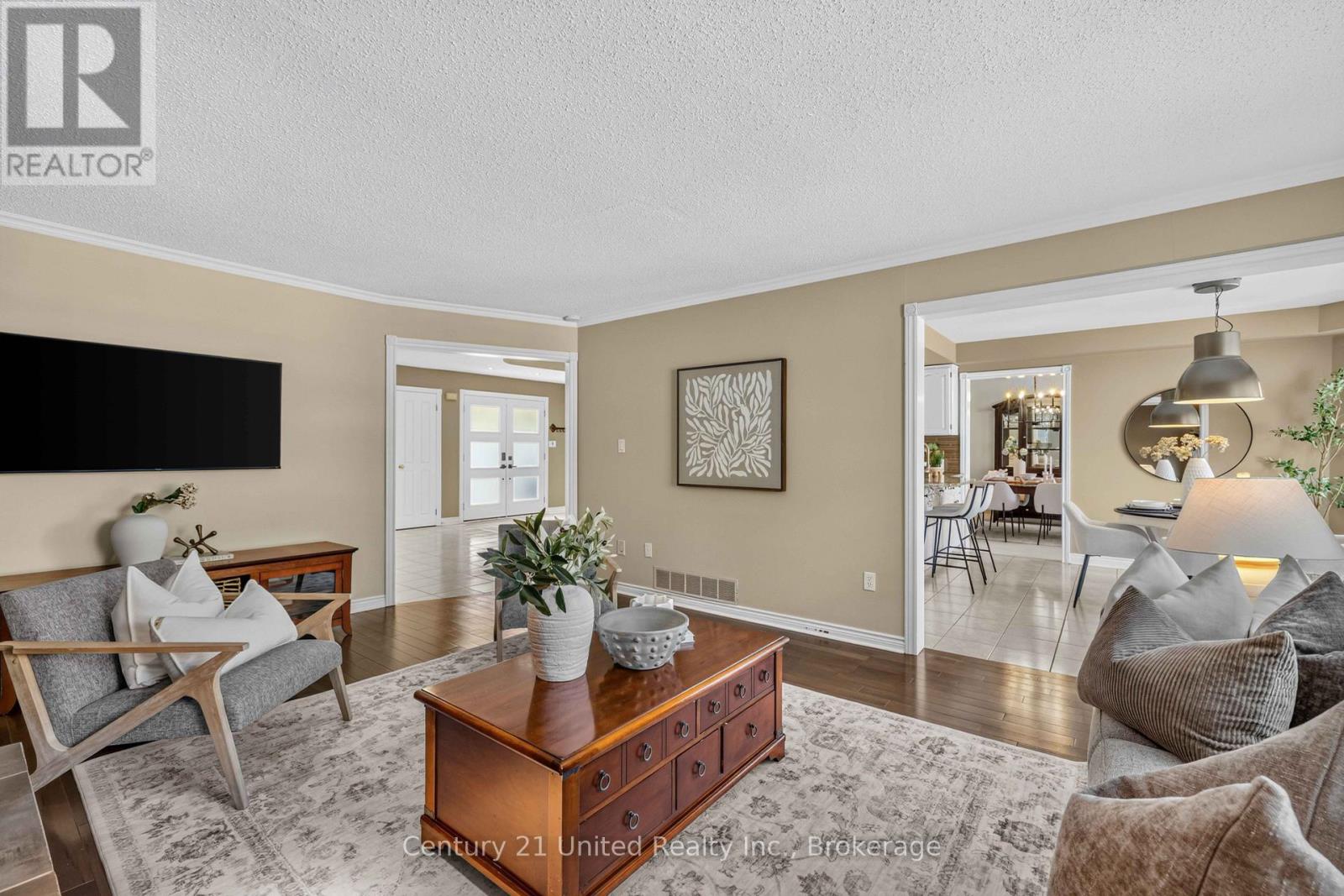 59 Waverly Street, Oshawa, Ontario  L1J 8H2 - Photo 7 - E13713480