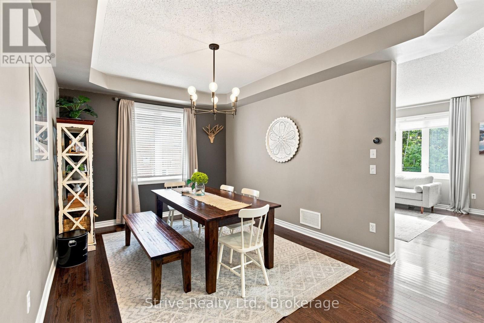28 Woolacott Lane, Clarington, Ontario  L1C 0J4 - Photo 5 - E13713546