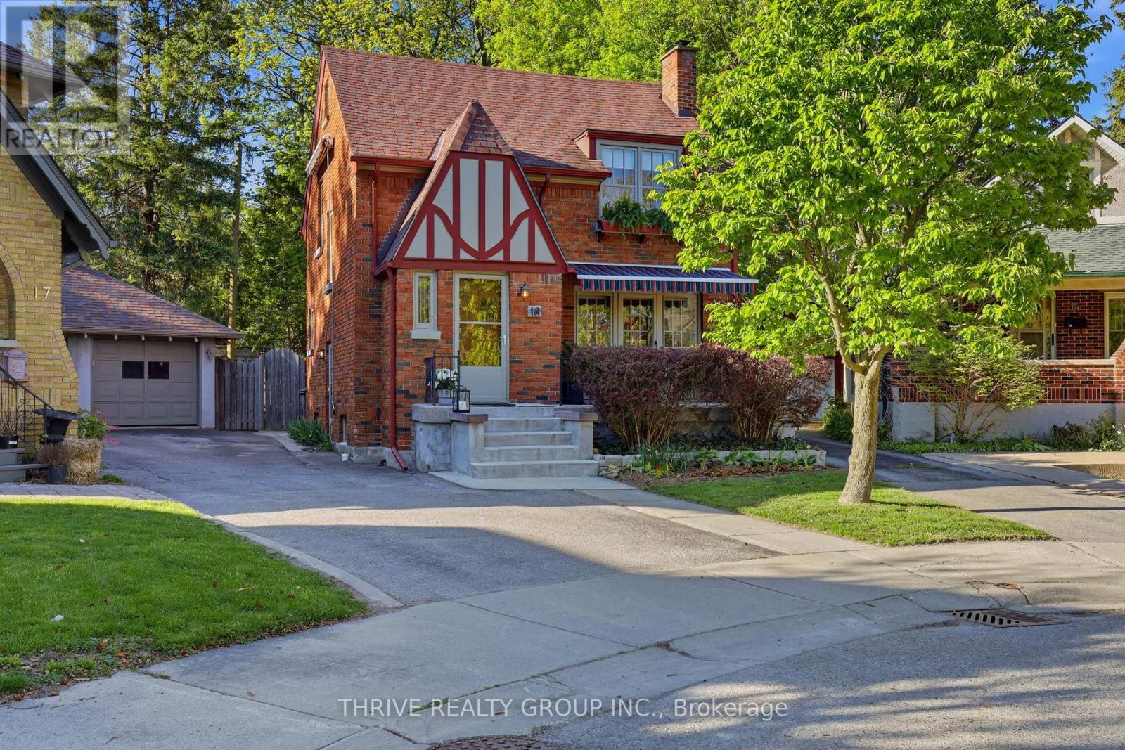 16 Clenray Place, London East, Ontario  N6A 3Z1 - Photo 1 - X13713540