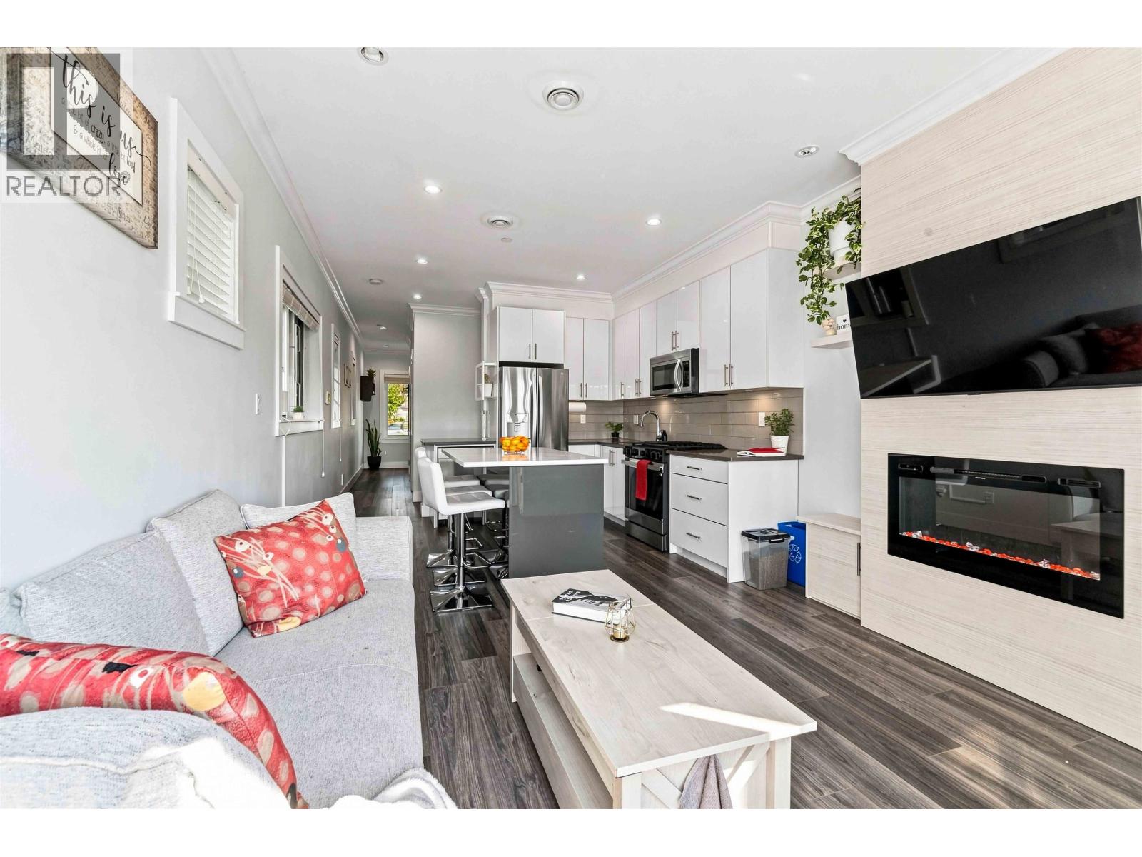 3162 Venables Street, Vancouver, British Columbia V5K 2S4 - Photo 6 - R3158434