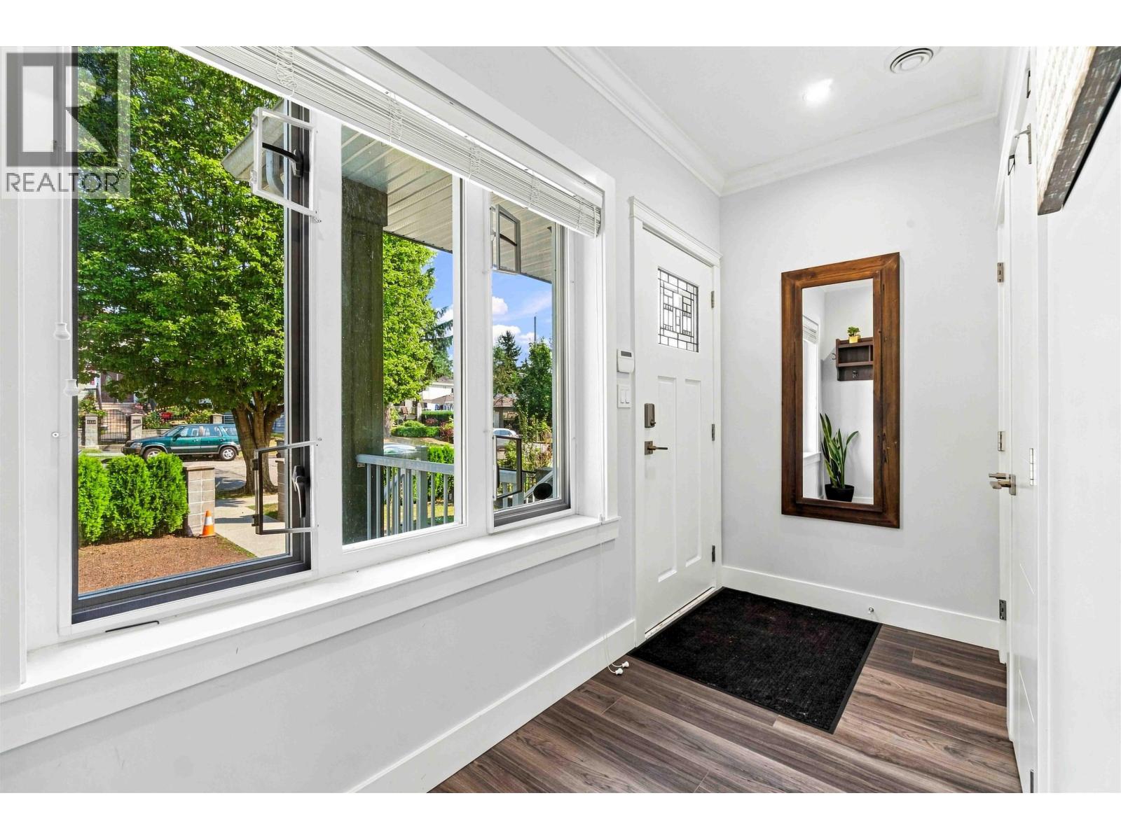 3162 Venables Street, Vancouver, British Columbia V5K 2S4 - Photo 3 - R3158434