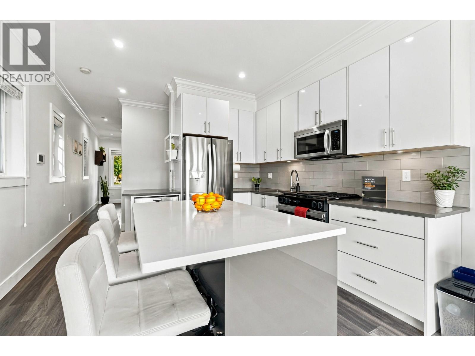 3162 Venables Street, Vancouver, British Columbia V5K 2S4 - Photo 9 - R3158434