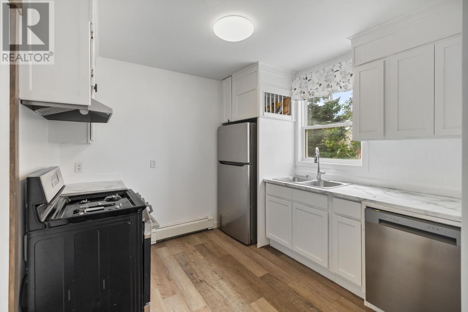 50 Andrews Court, Charlottetown, Prince Edward Island  C1C 1B1 - Photo 12 - 202621552