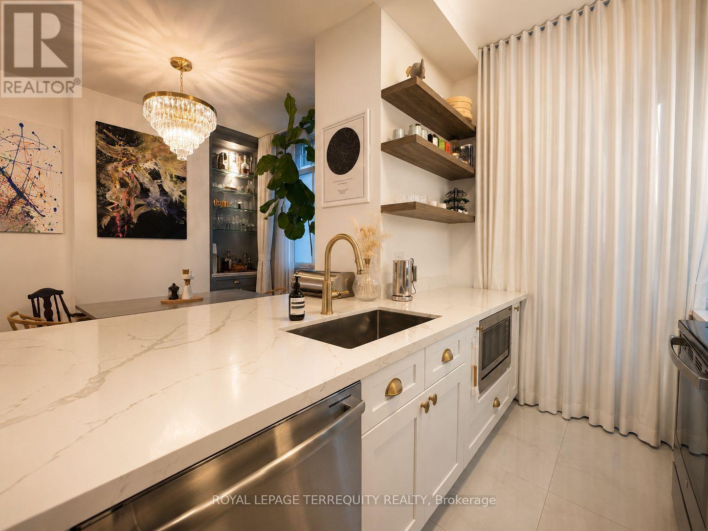 101 - 60 St Clair Avenue W, Toronto, Ontario  M4V 1M1 - Photo 3 - C13713534