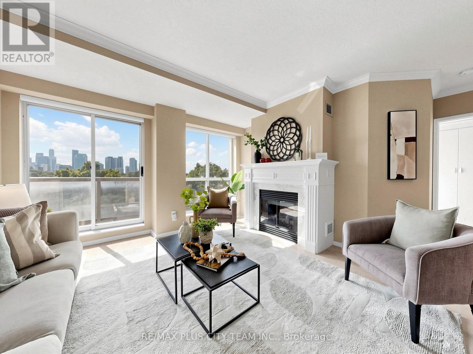 701 - 1818 Bayview Avenue, Toronto, Ontario  M4G 4G6 - Photo 3 - C13713544