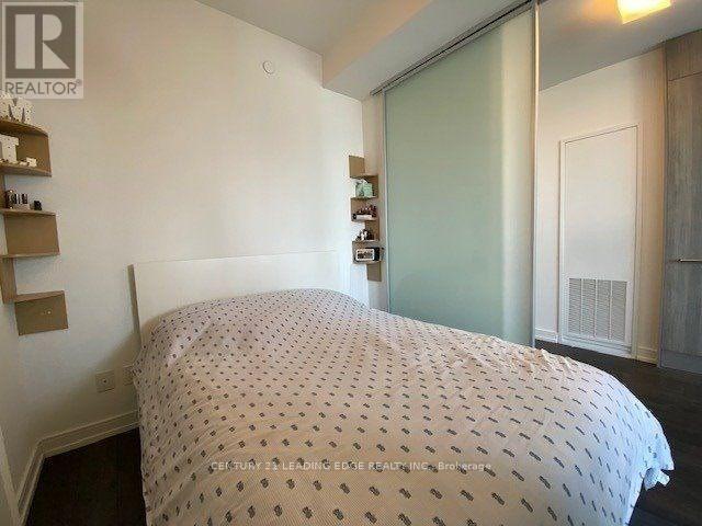 3208 - 28 Wellesley Street E, Toronto, Ontario  M4Y 0C4 - Photo 16 - C13713550