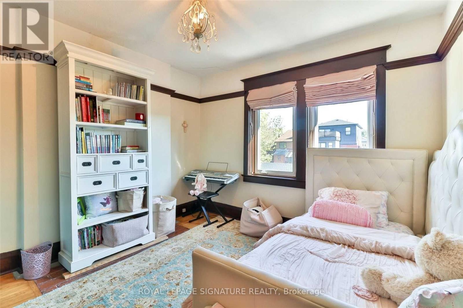 157 Northcliffe Boulevard, Toronto, Ontario  M6E 3K5 - Photo 24 - C13713554