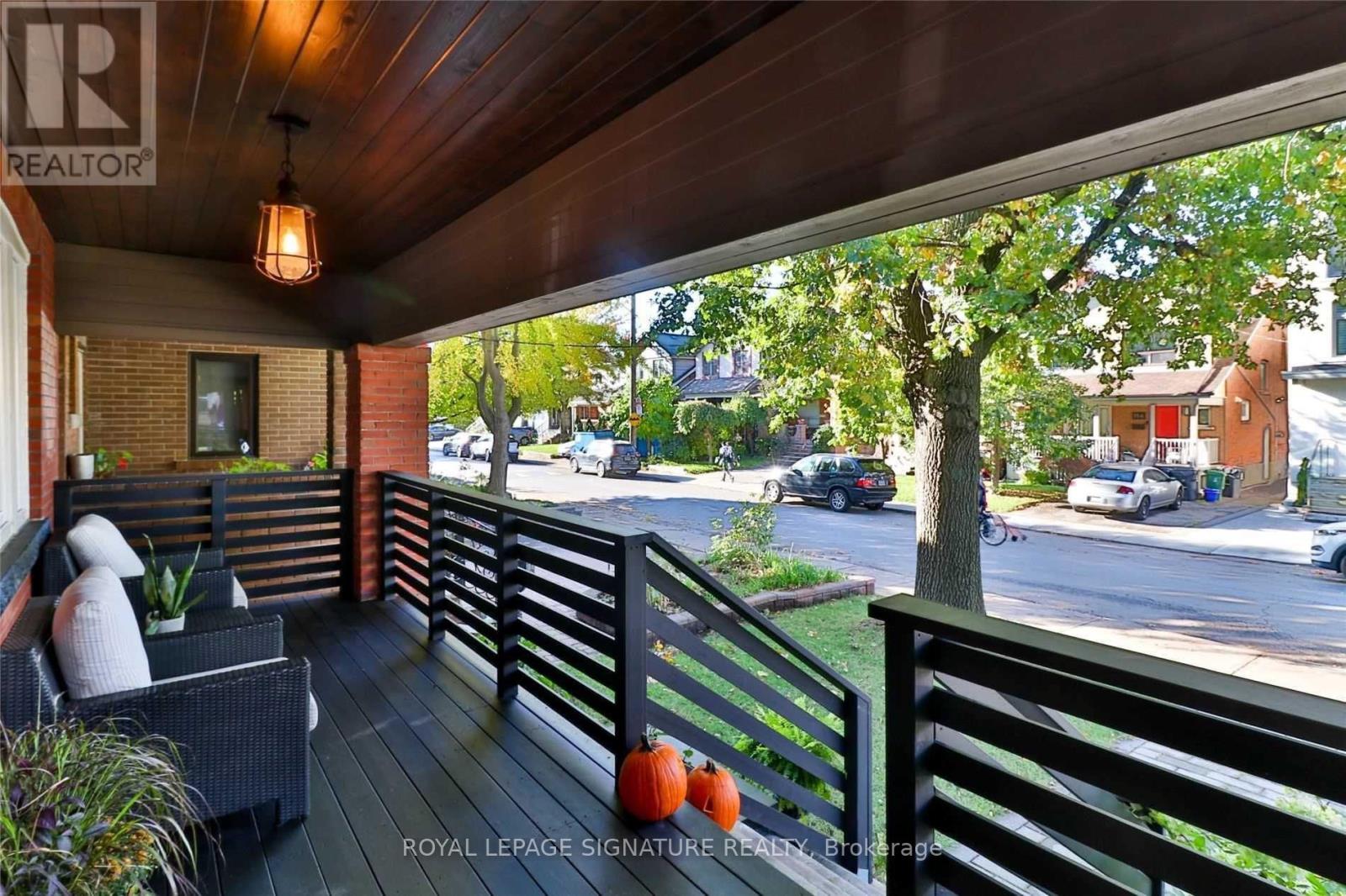 157 Northcliffe Boulevard, Toronto, Ontario  M6E 3K5 - Photo 4 - C13713554