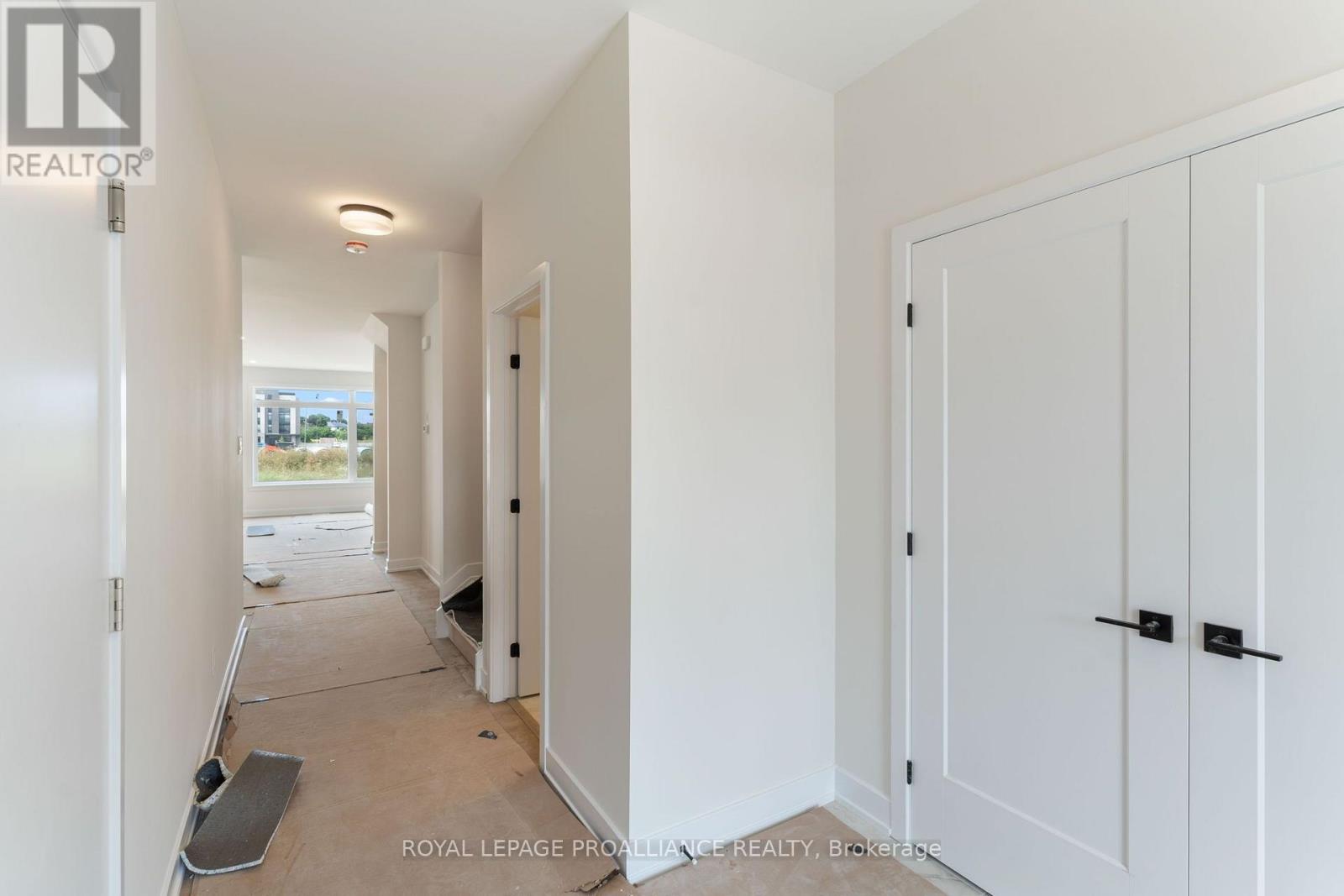 1024 Moore Street, Brockville, Ontario  K6V 0H2 - Photo 5 - X13713044