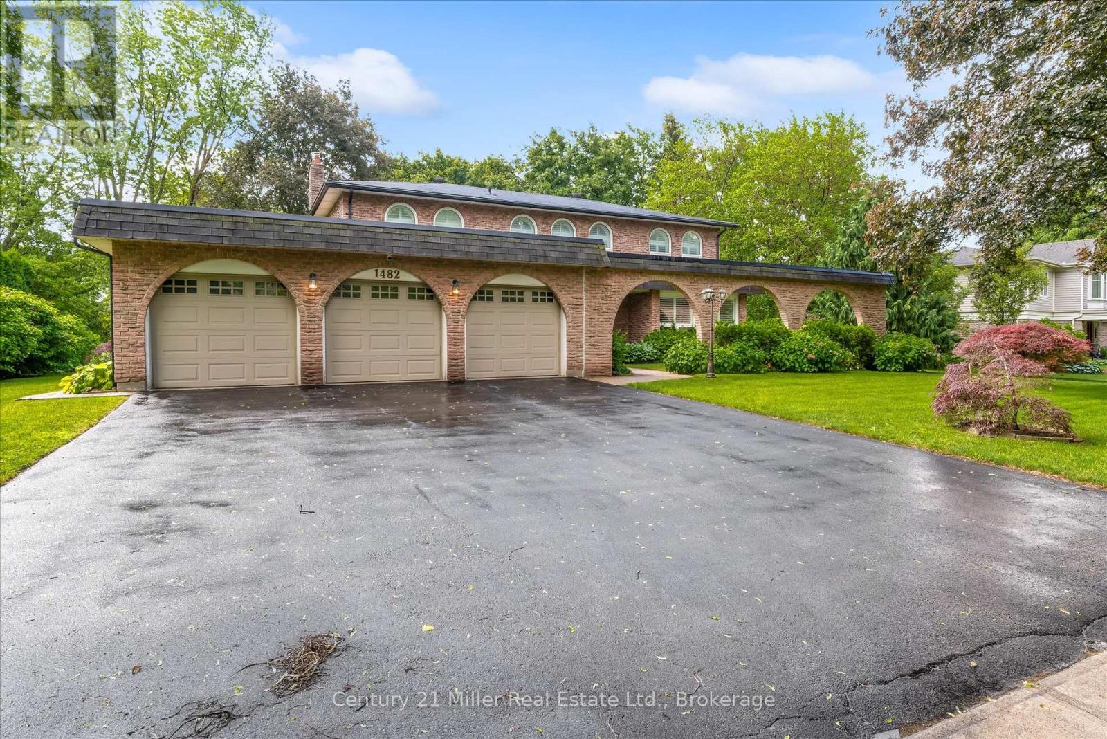 1482 CAULDER DRIVE, Oakville, Ontario