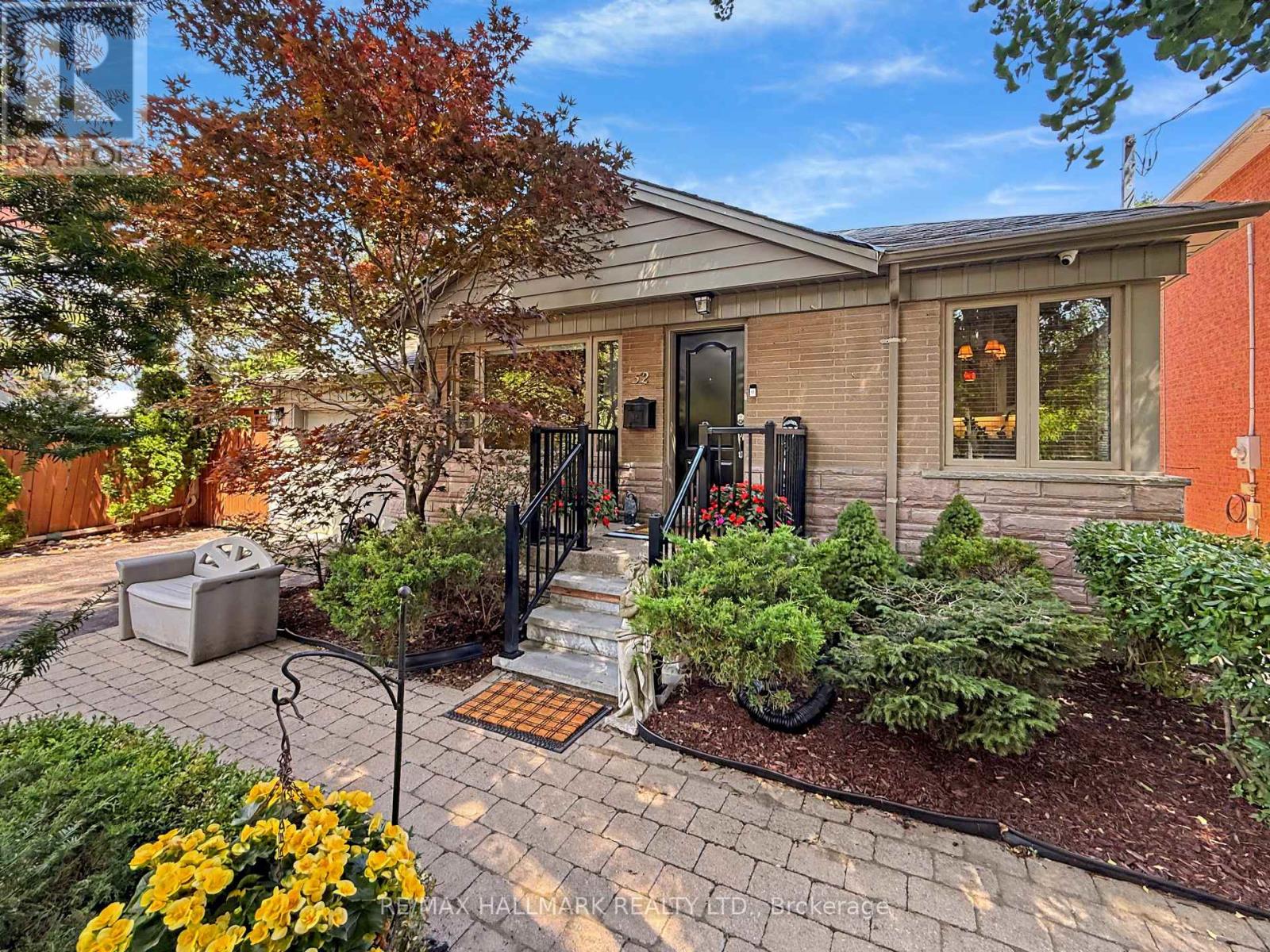52 Colonel Danforth Trail, Toronto, Ontario  M1C 1R1 - Photo 2 - E13713518