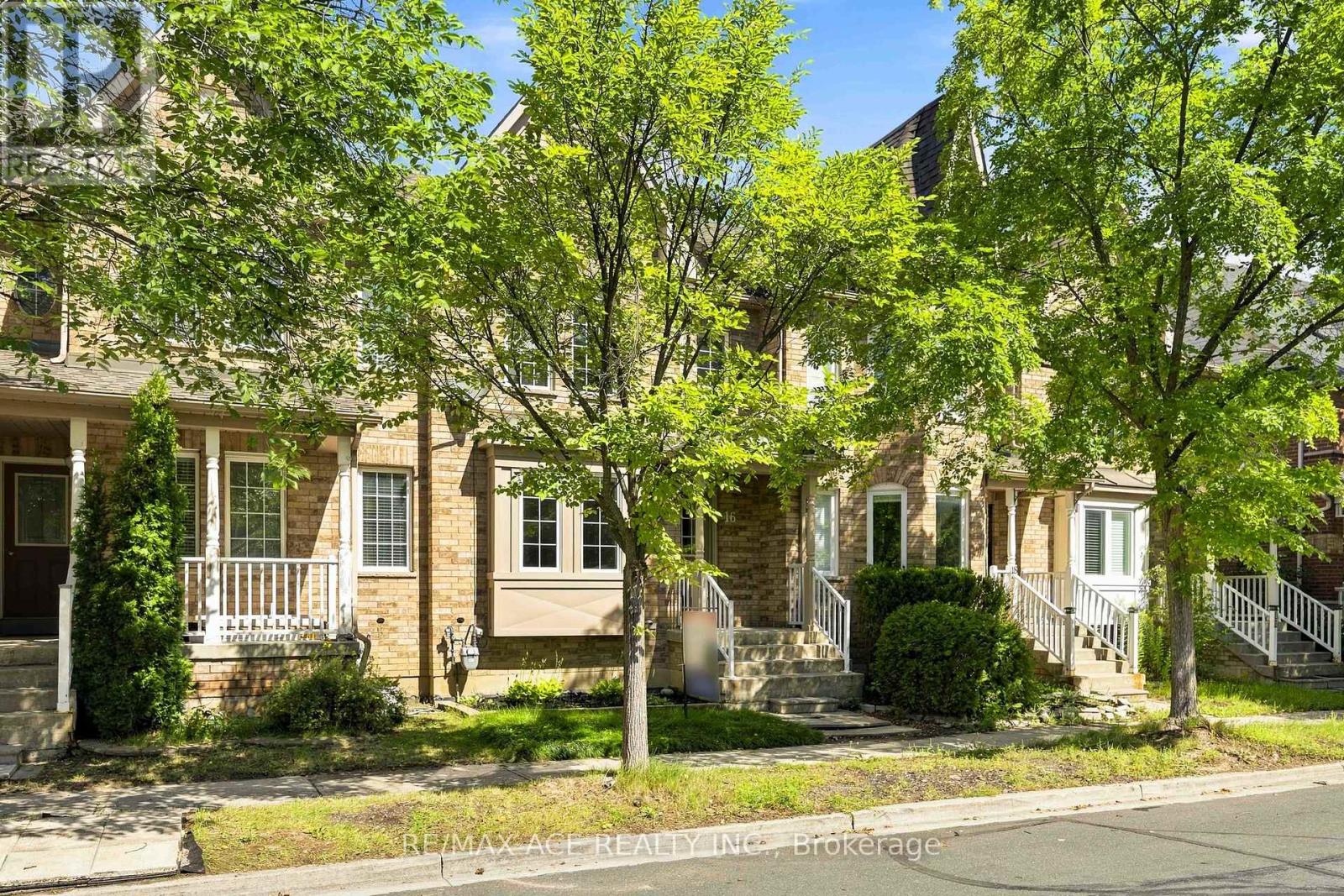 16 White's Hill Avenue, Markham, Ontario  L6B 1C1 - Photo 2 - N13713512