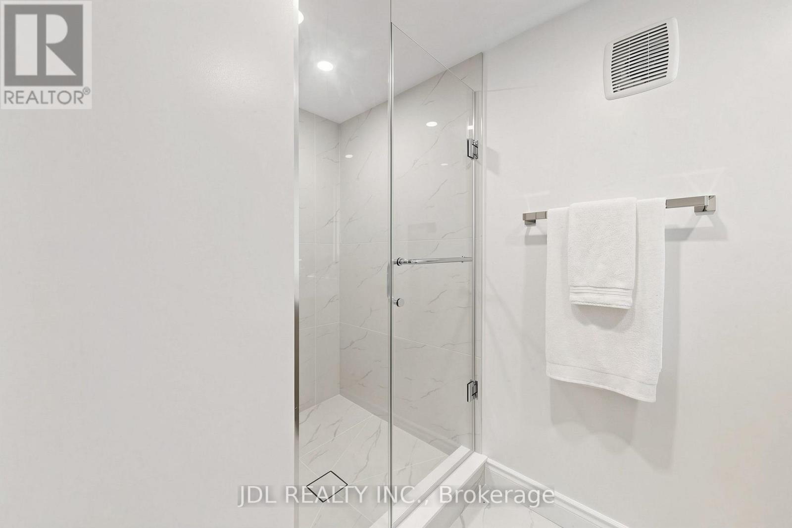 105 Park Avenue, Newmarket, Ontario  L3Y 1T6 - Photo 27 - N13713524