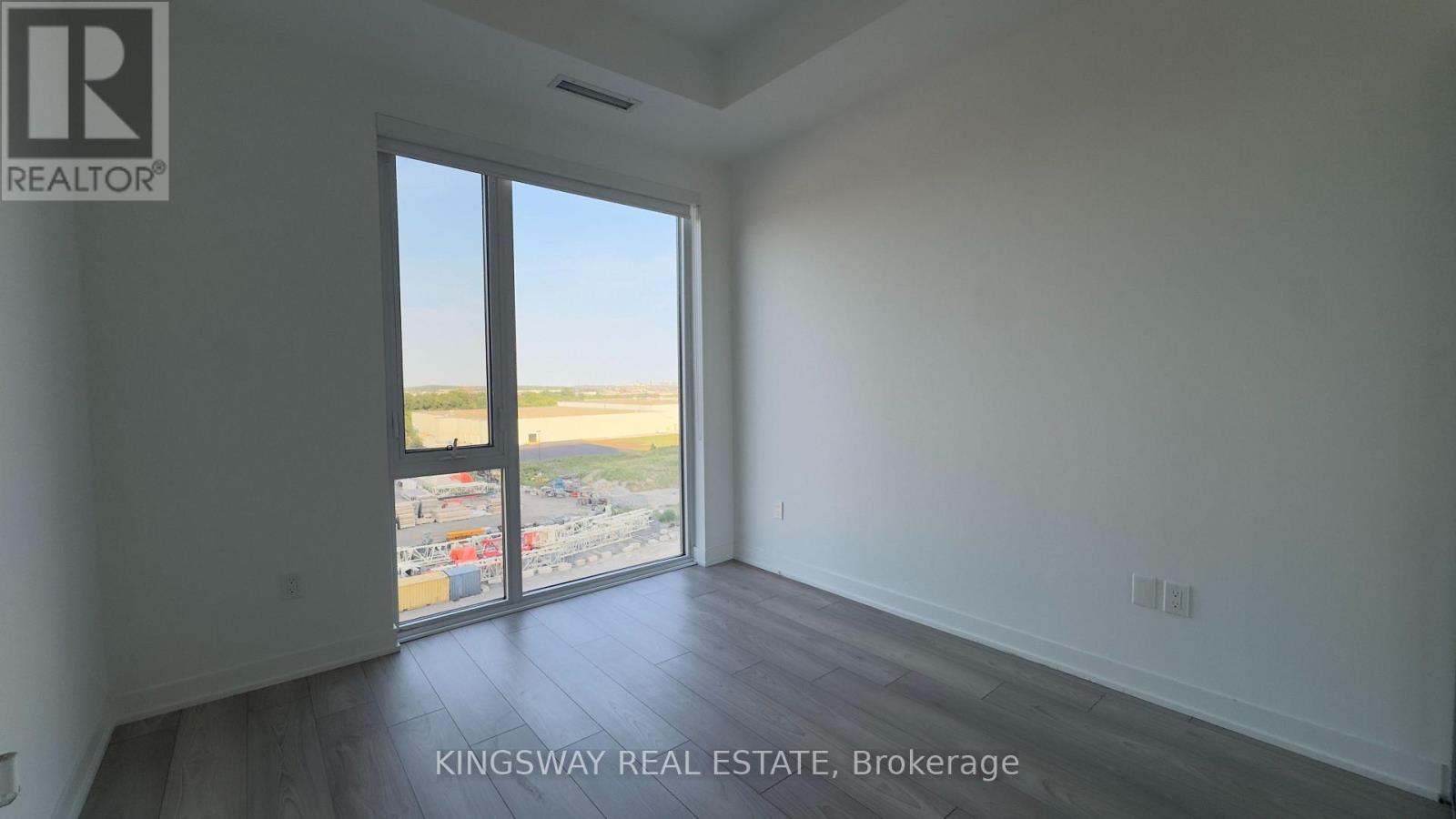 610 - 474 Caldari Road, Vaughan (Concord), Ontario  L4K 0R6 - Photo 4 - N13713528
