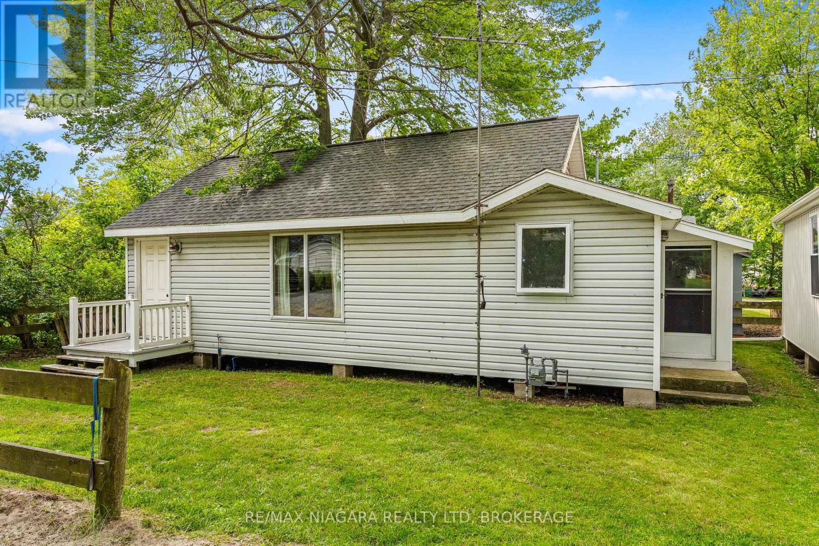 12213 Lakeshore Road, Wainfleet, Ontario  L0S 1V0 - Photo 2 - X13515536
