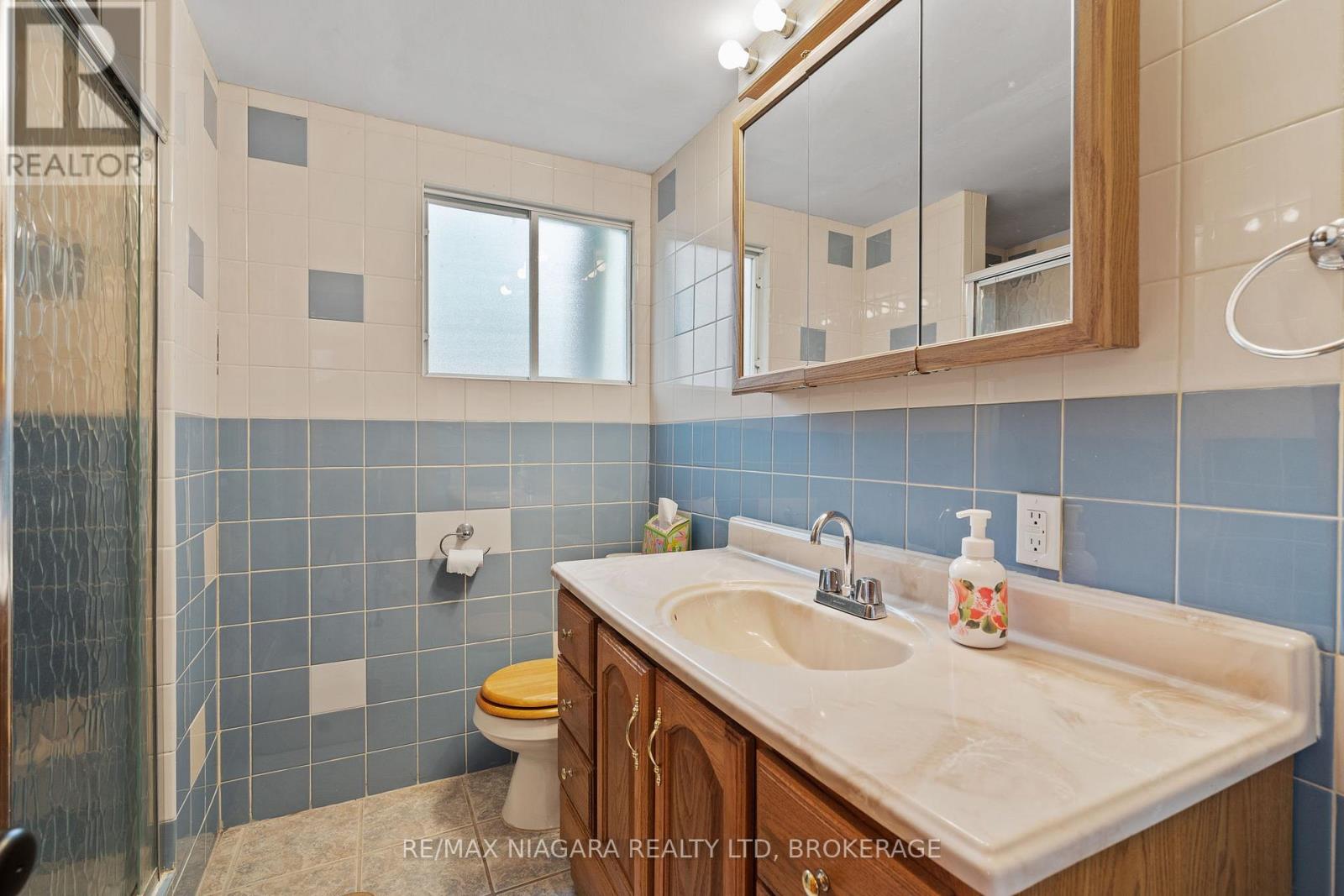 12213 Lakeshore Road, Wainfleet, Ontario  L0S 1V0 - Photo 11 - X13515536