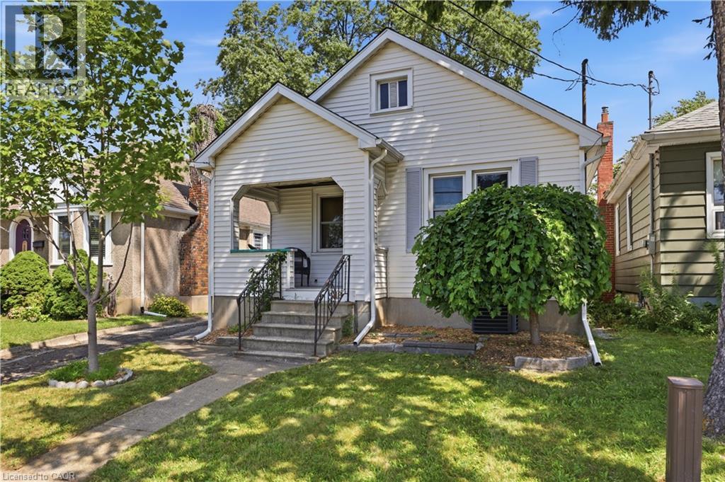 218 Lake Street, St. Catharines, Ontario  L2R 5Z2 - Photo 2 - 40856321