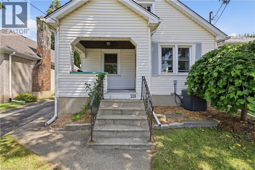 218 Lake Street, St. Catharines, Ontario  L2R 5Z2 - Photo 5 - 40856321