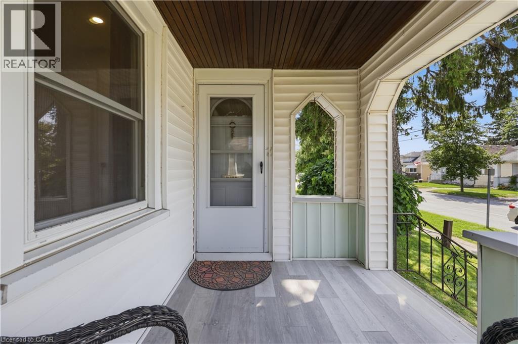 218 Lake Street, St. Catharines, Ontario  L2R 5Z2 - Photo 7 - 40856321