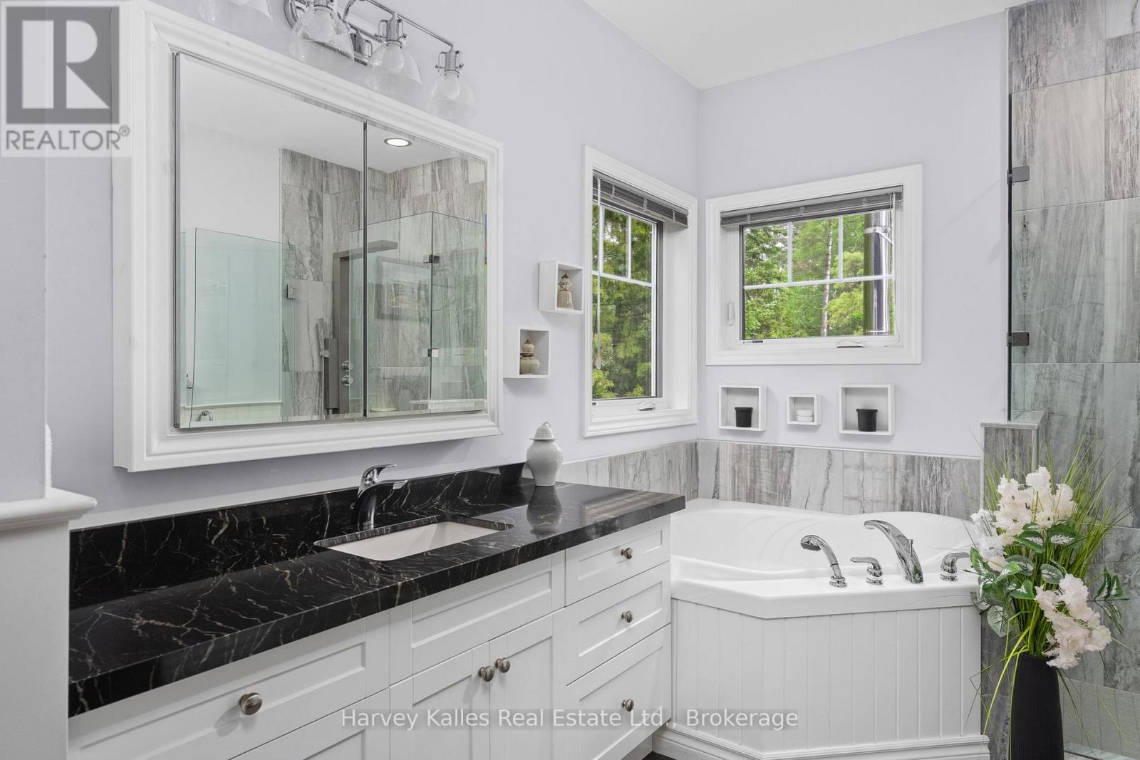 1059 Bona Vista Road, Lake Of Bays, Ontario  P1H 2J3 - Photo 22 - X13713472