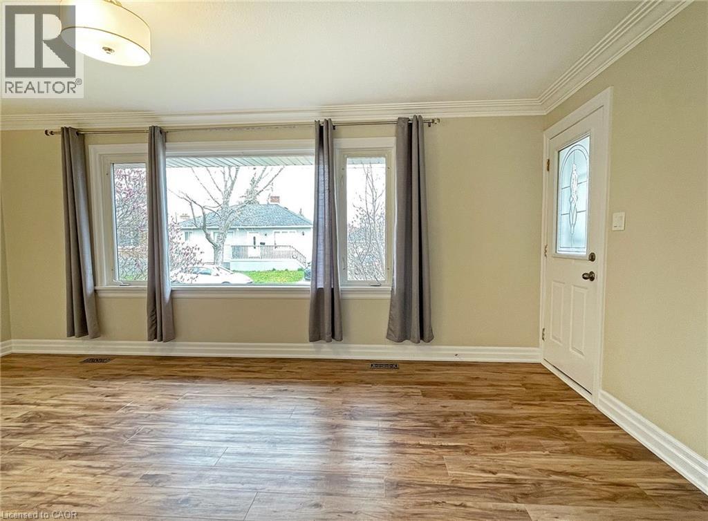 6 Myrtle Avenue Unit# Upper, St. Catharines, Ontario  L2M 5W1 - Photo 5 - 40855281