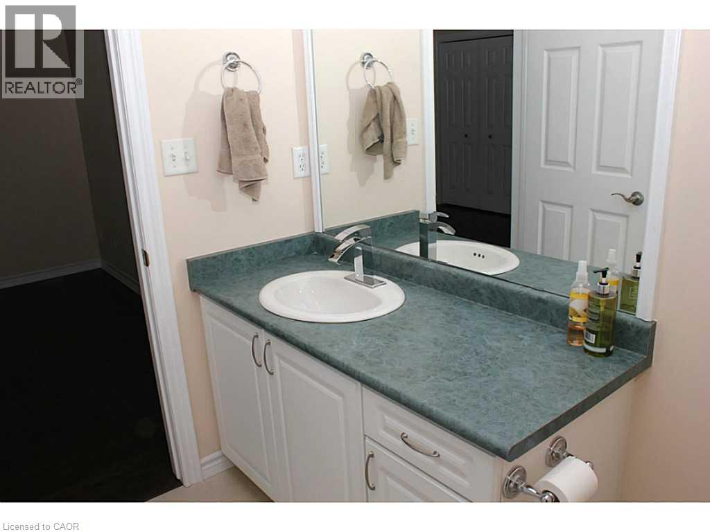 1411 Walkers Line Unit# 401, Burlington, Ontario  L7M 4P5 - Photo 13 - 40855709