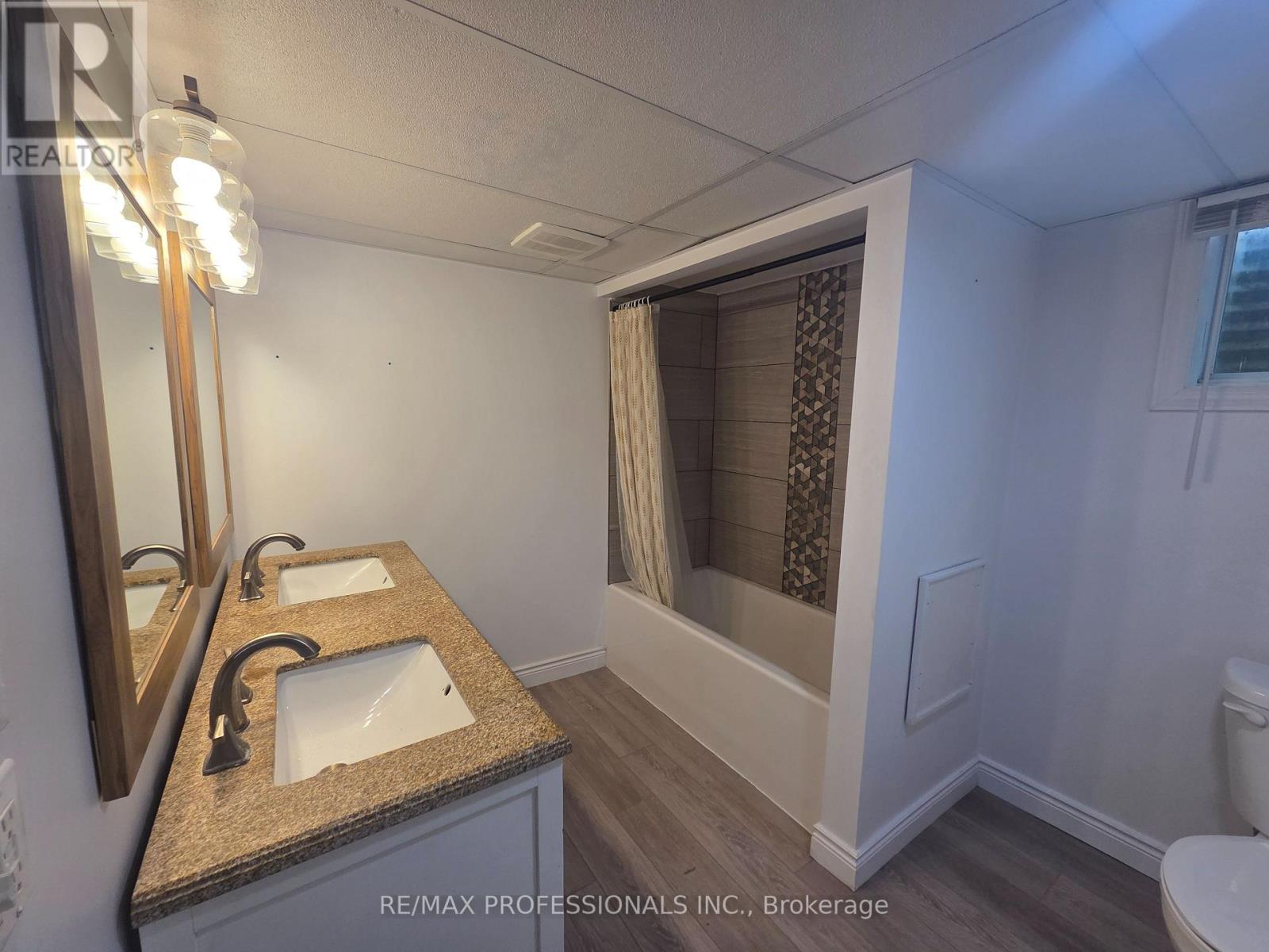 Lower - 881 Lawrence Road, Hamilton, Ontario  L8K 2A4 - Photo 12 - X13713456