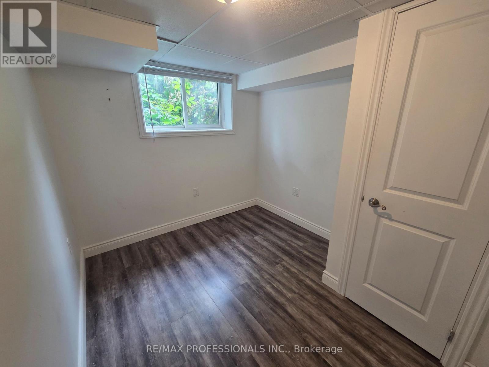 Lower - 881 Lawrence Road, Hamilton, Ontario  L8K 2A4 - Photo 9 - X13713456