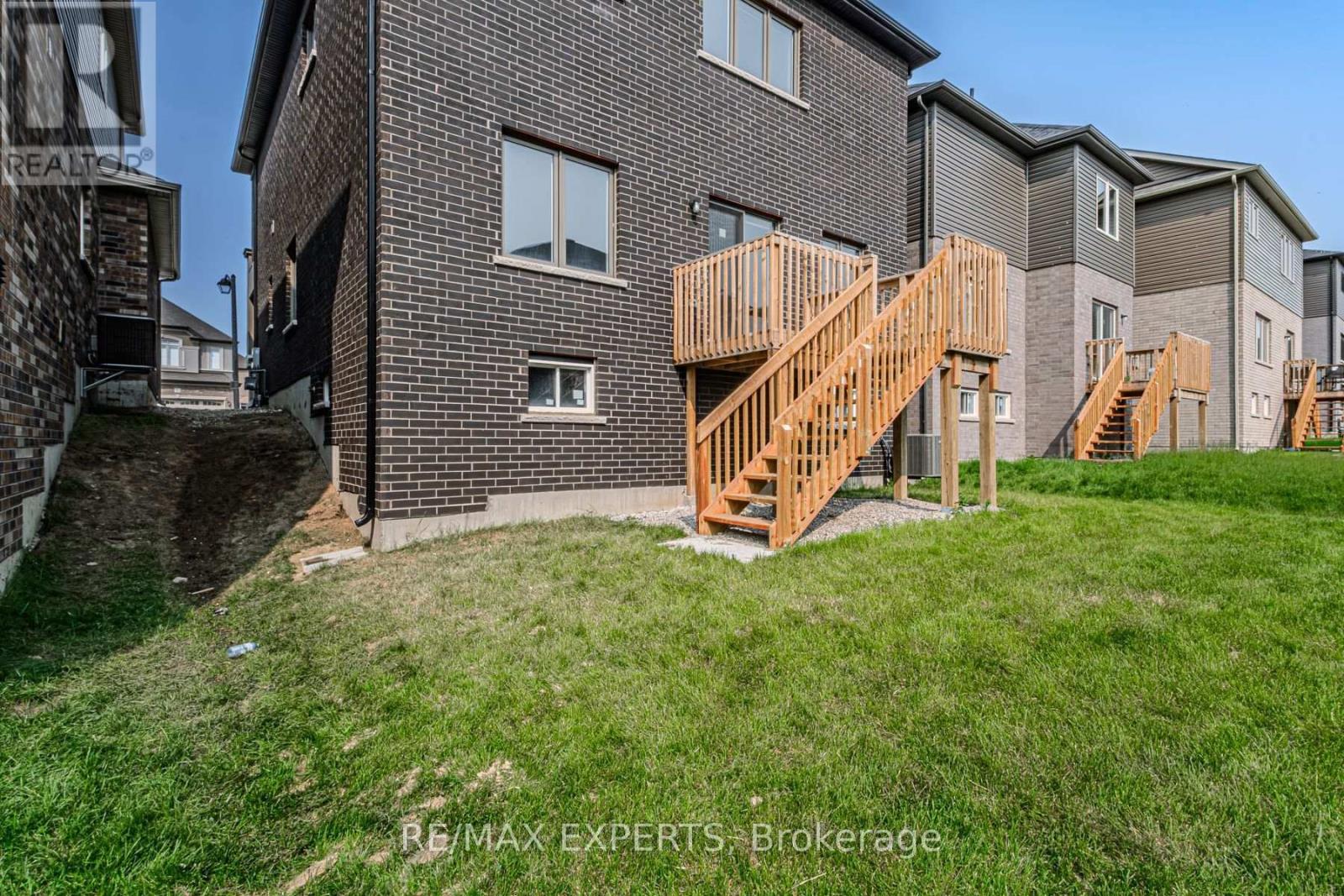 15 Stokes Road, Brant, Ontario  N3L 0L9 - Photo 4 - X13713486