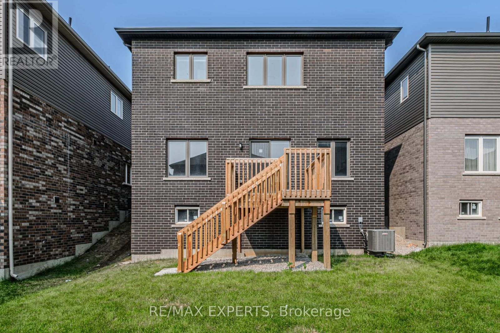 15 Stokes Road, Brant, Ontario  N3L 0L9 - Photo 5 - X13713486