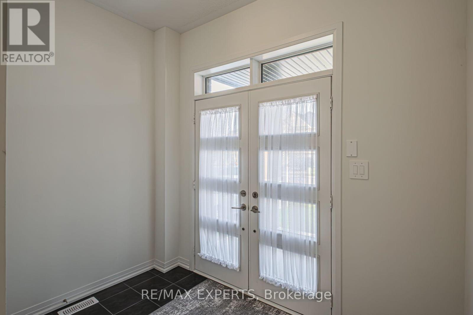 15 Stokes Road, Brant, Ontario  N3L 0L9 - Photo 6 - X13713486