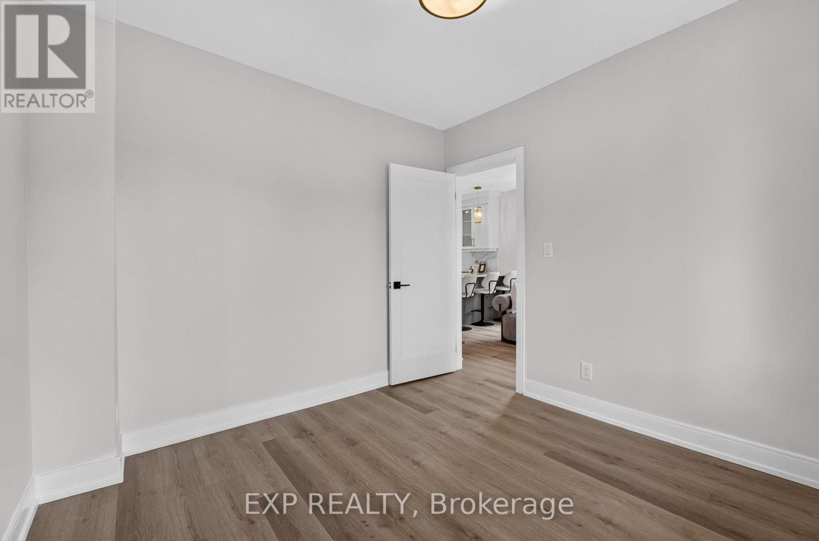 174 London Street N, Hamilton, Ontario  L8H 4C2 - Photo 25 - X13713536