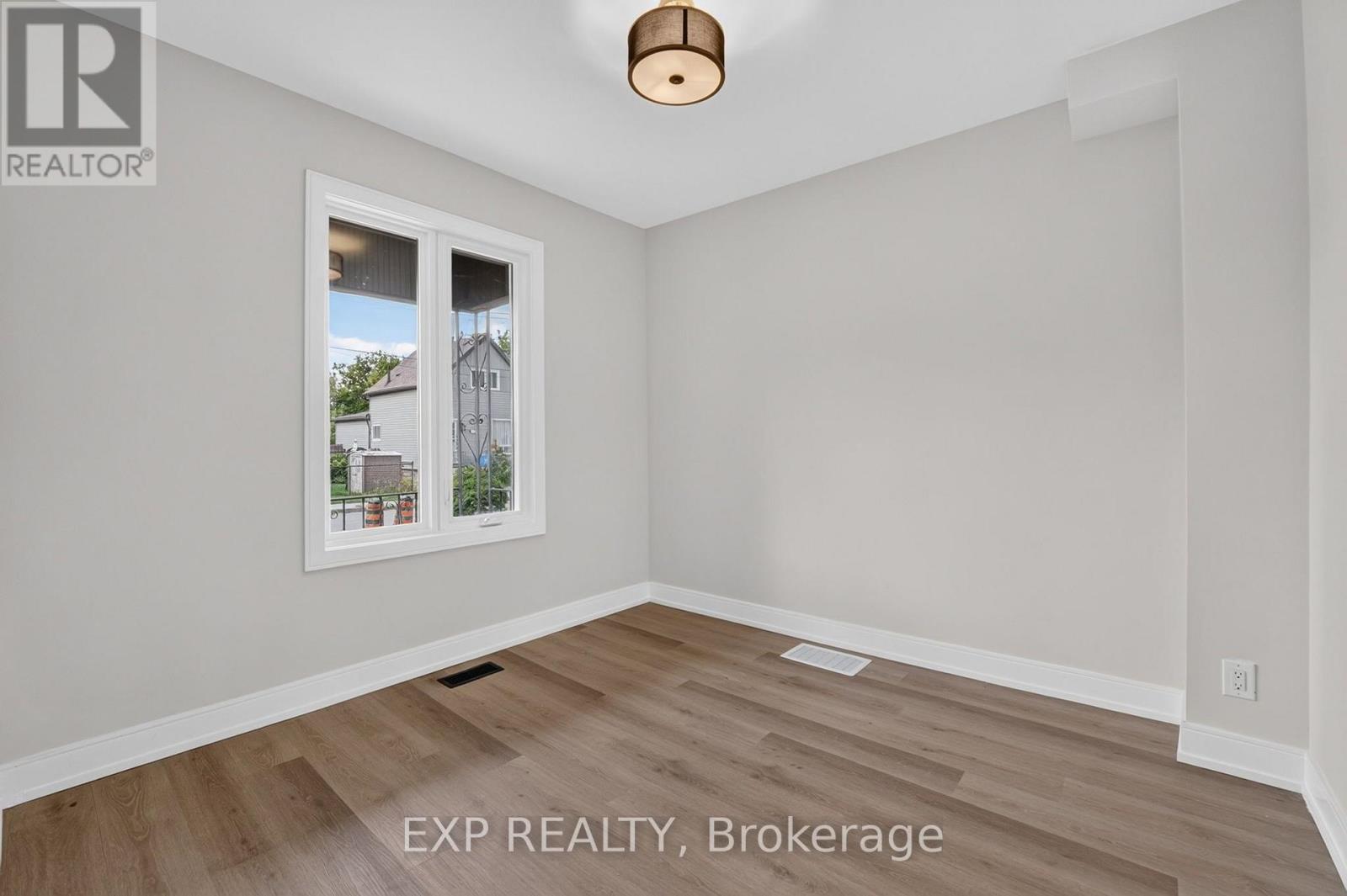 174 London Street N, Hamilton, Ontario  L8H 4C2 - Photo 26 - X13713536
