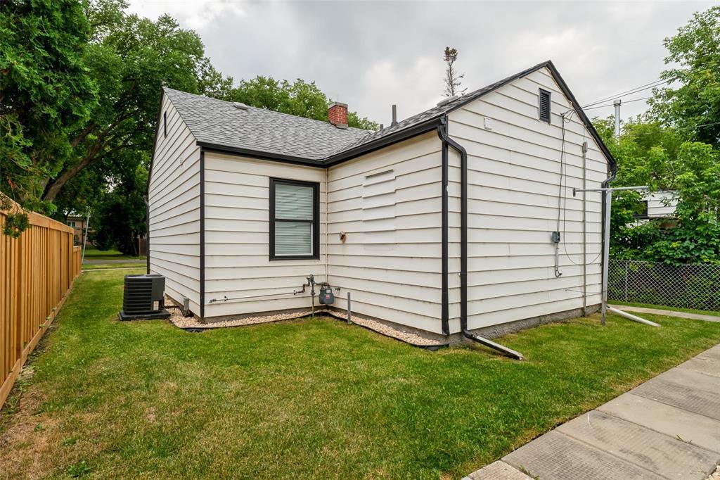 825 Lorette Avenue, Winnipeg, Manitoba  R3M 1V1 - Photo 22 - 202621403