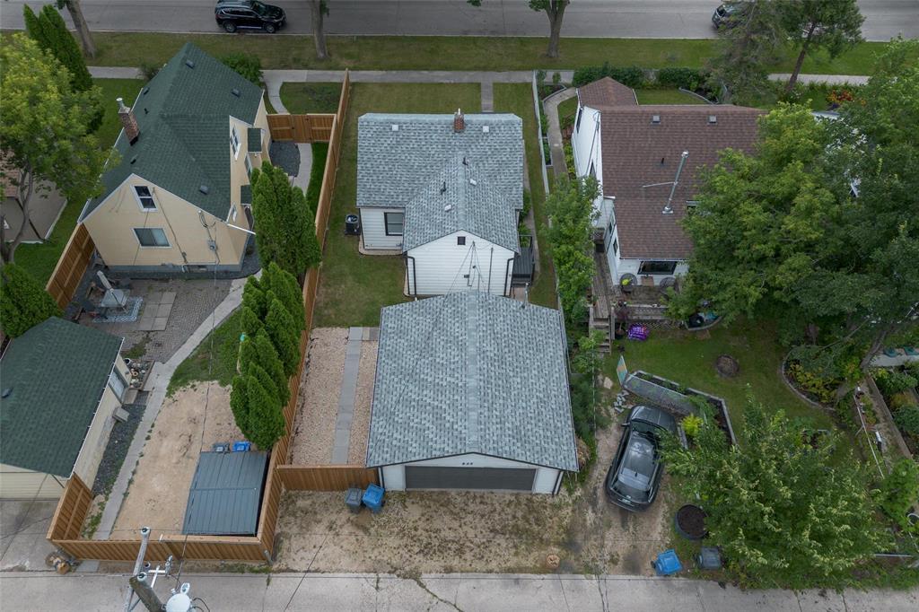 825 Lorette Avenue, Winnipeg, Manitoba  R3M 1V1 - Photo 28 - 202621403