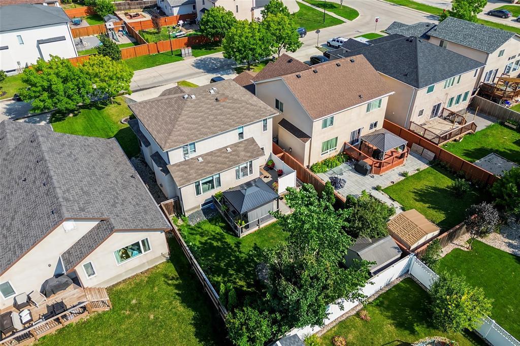 15 Helen Mayba Crescent, Winnipeg, Manitoba  R3W 0C4 - Photo 36 - 202621443
