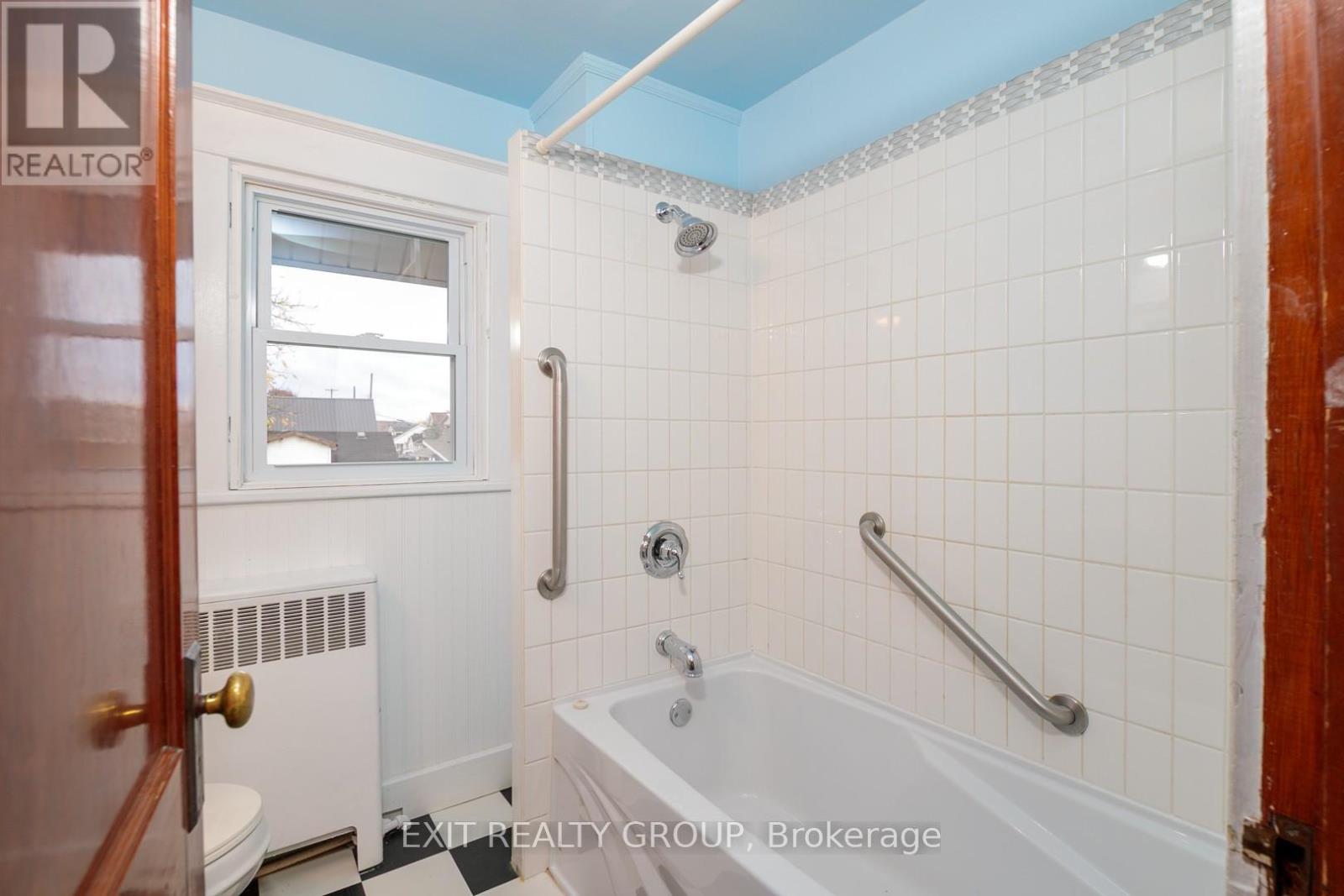 92 Byron Street, Quinte West, Ontario  K8V 2Y2 - Photo 28 - X13711962
