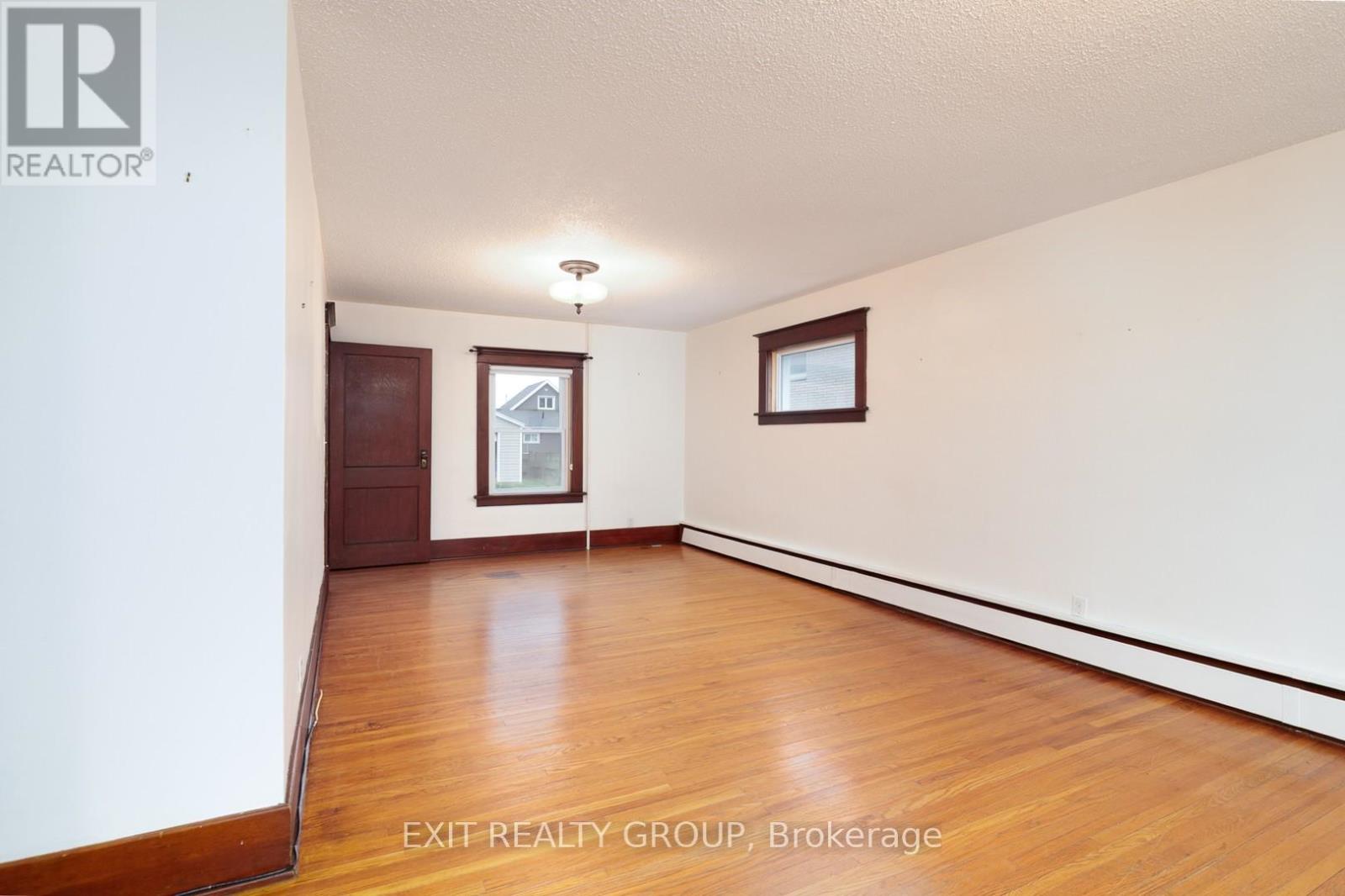 92 Byron Street, Quinte West, Ontario  K8V 2Y2 - Photo 9 - X13711962