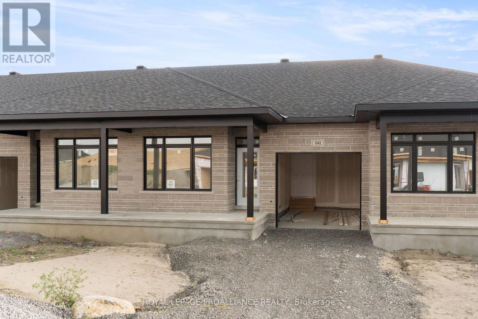 1042 Turner Drive, Brockville, Ontario  K6V 0G8 - Photo 2 - X13705464