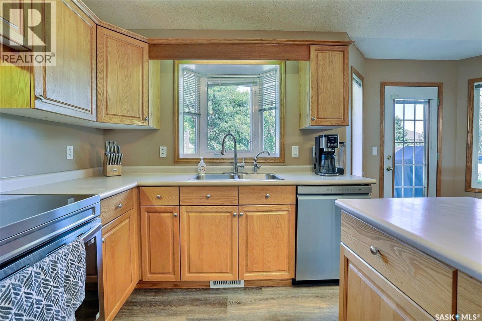 318 Hillside Crescent, Pilot Butte, Saskatchewan  S0G 3Z0 - Photo 12 - SK046636