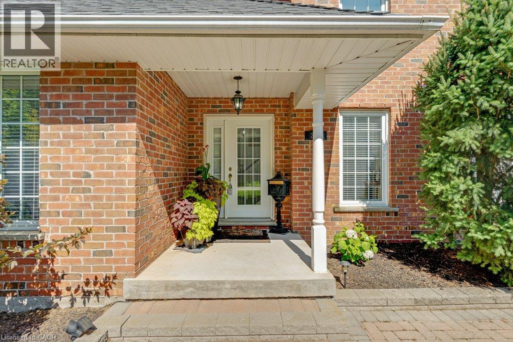 216 Red Maple Court, North Dumfries, Ontario  N1R 5S6 - Photo 4 - 40848831