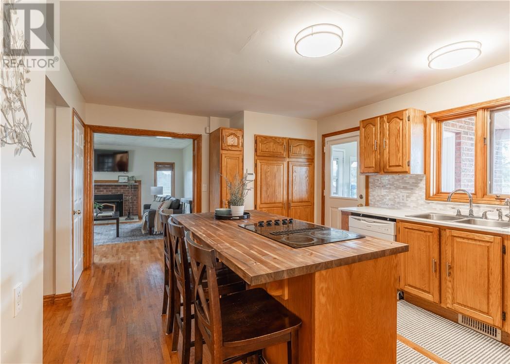 1597 Vermilion Lake Road, Chelmsford, Ontario  P0M 1J0 - Photo 10 - 2130012