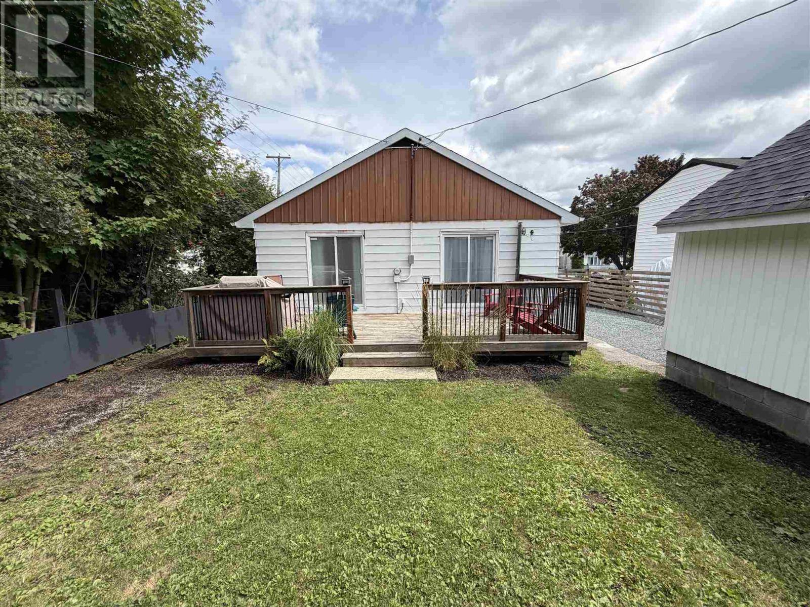 74 Roman Ave, Elliot Lake, Ontario  P5A 1S1 - Photo 22 - SM262313