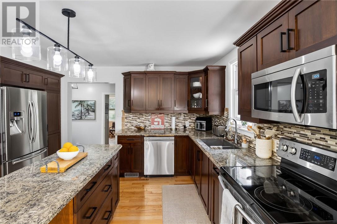 2384 Treeview Road, Sudbury, Ontario  P3E 5C8 - Photo 3 - 2130022