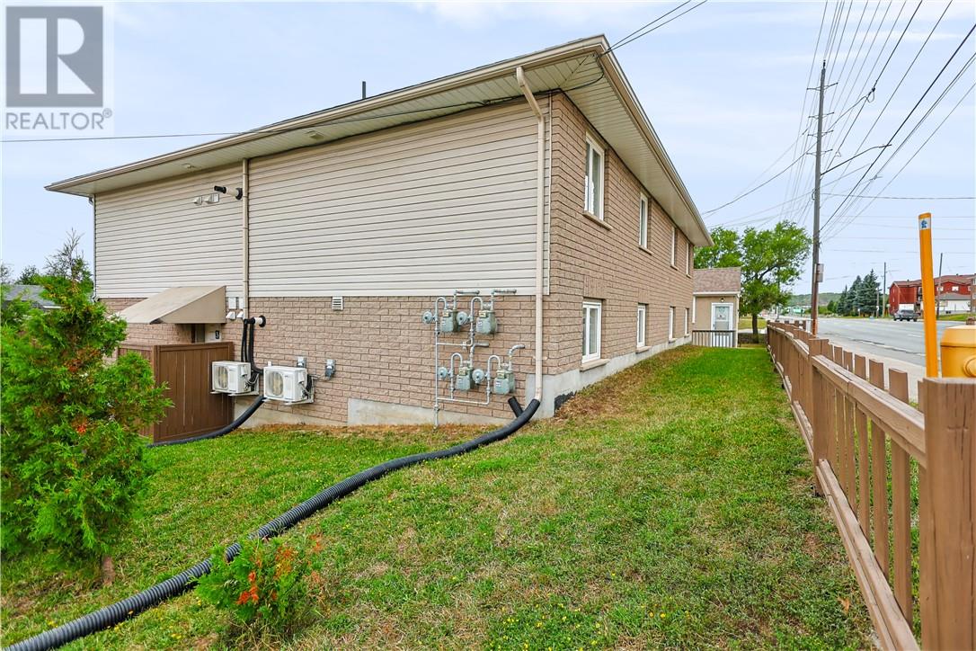 1130 & 1138 Mcallister Avenue, Greater Sudbury, Ontario  P3A 2Y8 - Photo 12 - 2129960