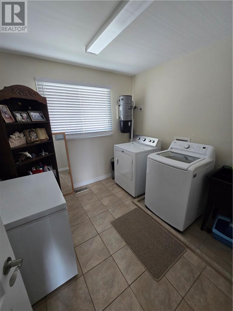 1133 Martin Avenue, Greater Sudbury, Ontario  P3A 2Z5 - Photo 12 - 2129957